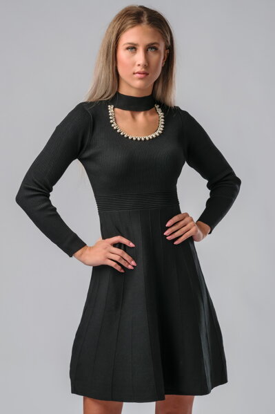 Čierne šaty Harper